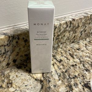 Monat Cold Charcoal Mask